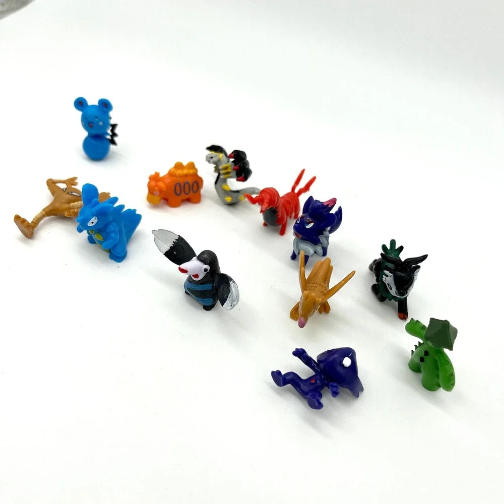 RL‎ Pokemon Mini Figures Lot of 12 Vintage Toy Collectibles